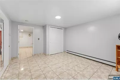 72 Clarendon Place, Hackensack, NJ 07601 - Photo 29
