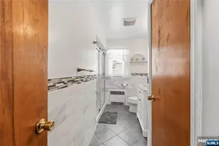 72 Clarendon Pl, Hackensack, NJ 07601 - Photo 17