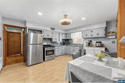 72 Clarendon Place, Hackensack, NJ 07601 - Photo 19