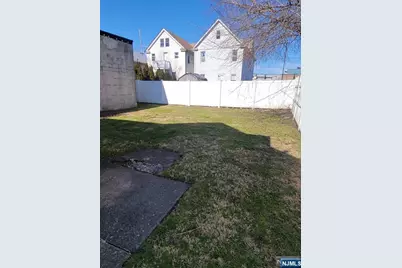 90 Ackerson Street, Hackensack, NJ 07601 - Photo 3