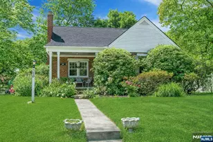 389 Bergen Blvd, Oradell, NJ 07649 - Photo 1