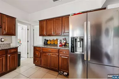 663 Paulison Avenue, Clifton, NJ 07011 - Photo 17