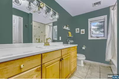 95 Spruce Street, Midland Park, NJ 07432 - Photo 17