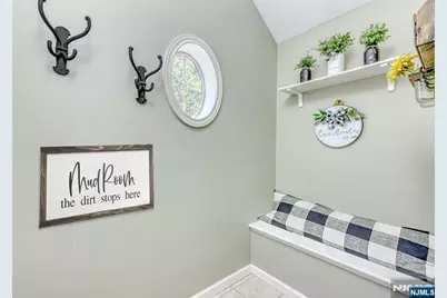 95 Spruce Street, Midland Park, NJ 07432 - Photo 9