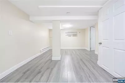 64 Demott Avenue, Clifton, NJ 07011 - Photo 27