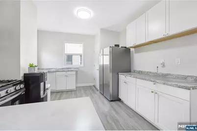 64 Demott Avenue, Clifton, NJ 07011 - Photo 13