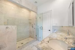 61 Roosevelt St, Cresskill, NJ 07626 - Photo 17