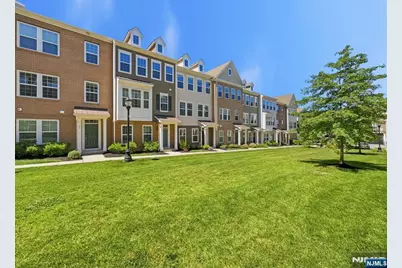 85 Truman Drive, Wood Ridge, NJ 07075 - Photo 5