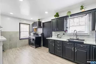 155 Ivy, Newark, NJ 07106 - Photo 9