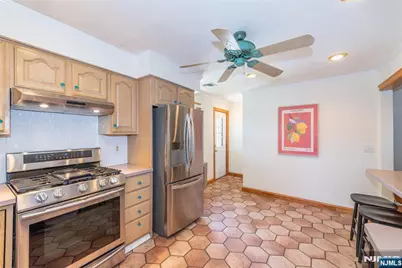 199 Linwood Avenue, Emerson, NJ 07630 - Photo 19