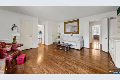 328 Ridgewood Avenue, Ridgewood, NJ 07450 - Photo 21