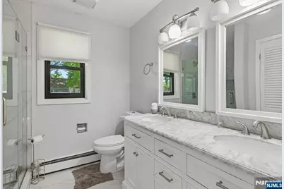 16 Cutter Avenue, Edison, NJ 08820 - Photo 11