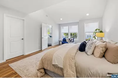 77B Chestnut Street, Lodi, NJ 07644 - Photo 23