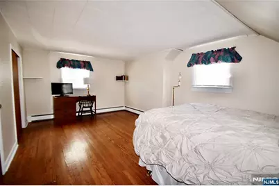 17-19 Greenwood Drive, Fair Lawn, NJ 07410 - Photo 13
