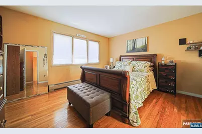 408 7th Street B #B, Palisades Park, NJ 07650 - Photo 17