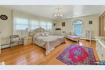10 Shaw Road, Woodcliff Lake, NJ 07677 - Photo 25