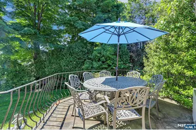 10 Shaw Road, Woodcliff Lake, NJ 07677 - Photo 37
