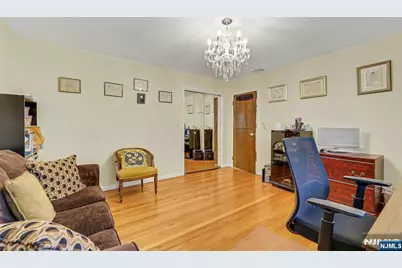 10 Shaw Road, Woodcliff Lake, NJ 07677 - Photo 31