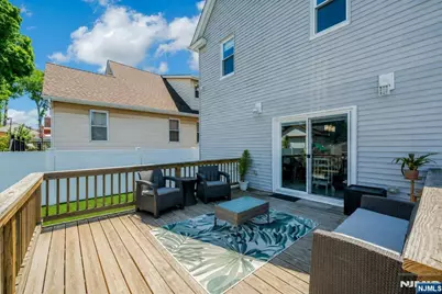 633 Lake Avenue, Lyndhurst Township, NJ 07071 - Photo 21