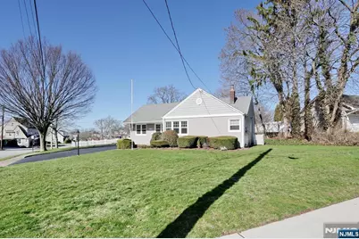 15-03 Everett Terrace, Fair Lawn, NJ 07410 - Photo 21