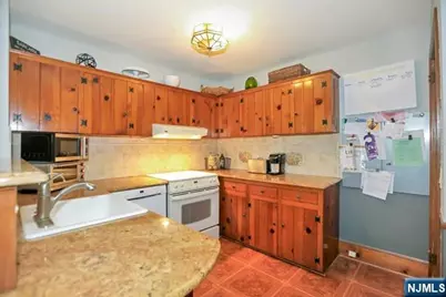 353 Downs Street, Ridgewood, NJ 07450 - Photo 7