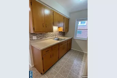 279 Chestnut Street, Nutley, NJ 07110 - Photo 5