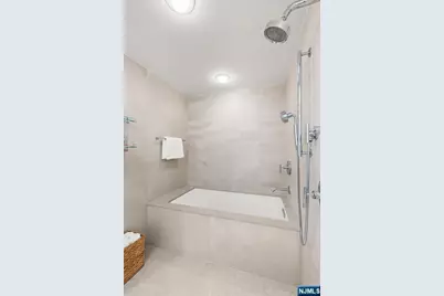 150 Henley Place 213 #213, Weehawken, NJ 07086 - Photo 21