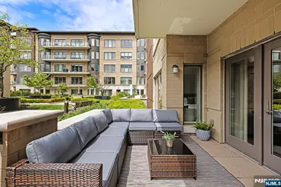 150 Henley Place 213 #213, Weehawken, NJ 07086 - Photo 9