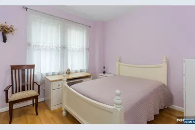 39 Chamberlain Avenue, Elmwood Park, NJ 07407 - Photo 23