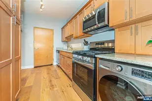 276 Chestnut Street 1G, Nutley, NJ 07110 - Photo 5