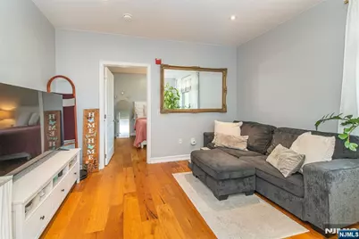 276 Chestnut Street 1G #1G, Nutley, NJ 07110 - Photo 9