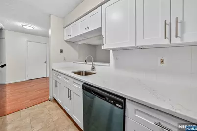 601 Ravens Crest Drive 601 #601, Plainsboro Township, NJ 08536 - Photo 13