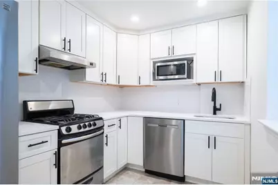 59-61 Brighton Avenue 20 #20, Belleville, NJ 07109 - Photo 3