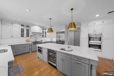146 Stuart Street, Paramus, NJ 07652 - Photo 9