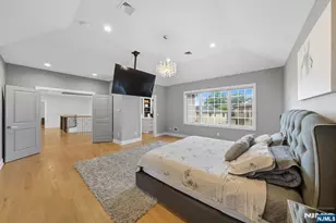 146 Stuart St, Paramus, NJ 07652 - Photo 23