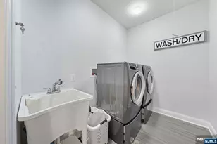 146 Stuart St, Paramus, NJ 07652 - Photo 37