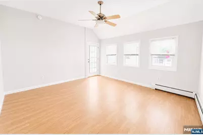 24 Sunderland Avenue, Rutherford, NJ 07070 - Photo 13