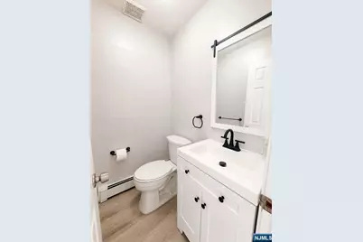 24 Sunderland Avenue, Rutherford, NJ 07070 - Photo 11