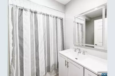 24 Sunderland Avenue, Rutherford, NJ 07070 - Photo 15