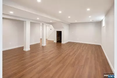 24 Sunderland Avenue, Rutherford, NJ 07070 - Photo 33
