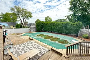 44 Leonhardt Ct, Saddle Brook Township, NJ 07663 - Photo 11