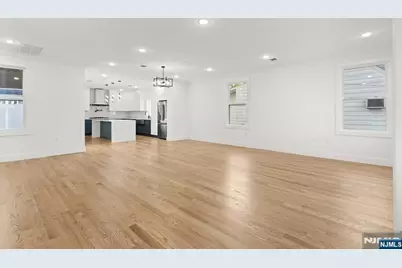 459 Washington Avenue, Rutherford, NJ 07070 - Photo 9