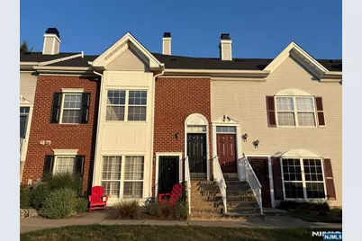 1094 Coventry Way 1094 #1094, Mahwah, NJ 07430 - Photo 1
