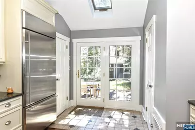 352 Fairway Road, Ridgewood, NJ 07450 - Photo 9