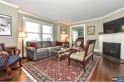 352 Fairway Road, Ridgewood, NJ 07450 - Photo 5