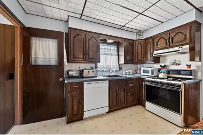 4-16 Bergen Avenue, Fair Lawn, NJ 07410 - Photo 11
