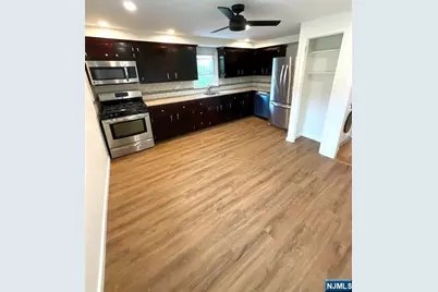 340 New York Avenue 2 #2, Lyndhurst Township, NJ 07071 - Photo 5