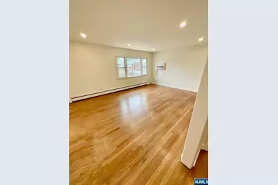340 New York Avenue 2 #2, Lyndhurst Township, NJ 07071 - Photo 7