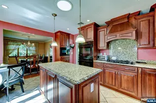 11 Yellow Brick Rd, Wayne, NJ 07470 - Photo 15