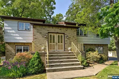 11 Yellow Brick Road, Wayne, NJ 07470 - Photo 5